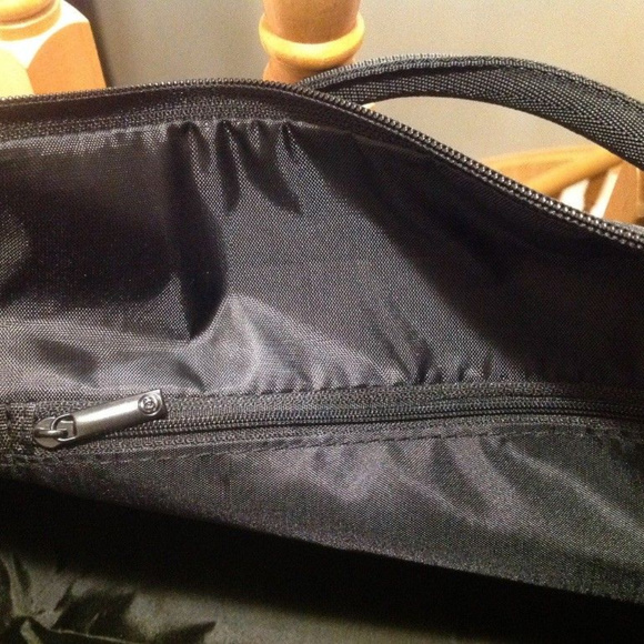 Authentic Chanel Travel Bag Gym bag Duffle VIP - Picture 4 of 8